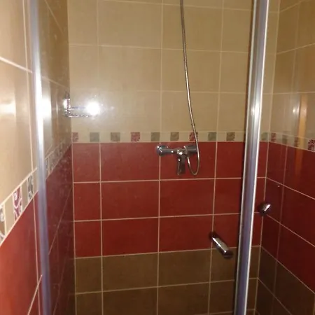 בית הארחה Golden Crown Pásztó